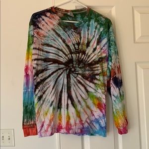 New super soft tie dye long sleeve shirt size M
